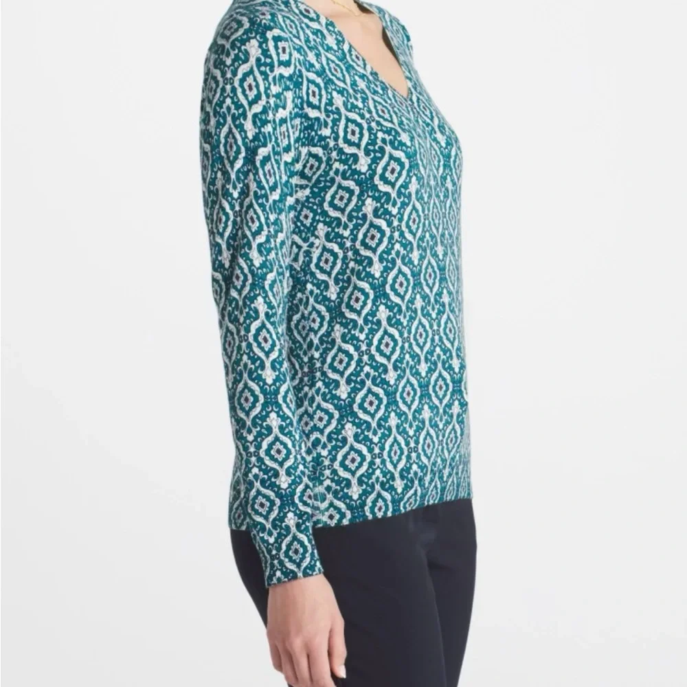 Daniel Rainn Aria Paisley Teal and White V-Neck Pullover Sweater XL